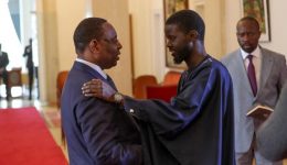 Senegal: Macky Sall holds ‘courteous’ meeting with president-elect Faye
