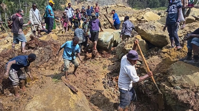Papua New Guinea More than 2,000 people buried in Papua New Guinea landslide