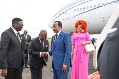Ngute igored by Biya Yaoundé Nsimalen: Despised Prime Minister Ngute bows to Biya as Angels do to God!