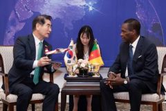 Beti and Chinese defense chief Beti Assomo discusses cooperation with South Korea defense chief