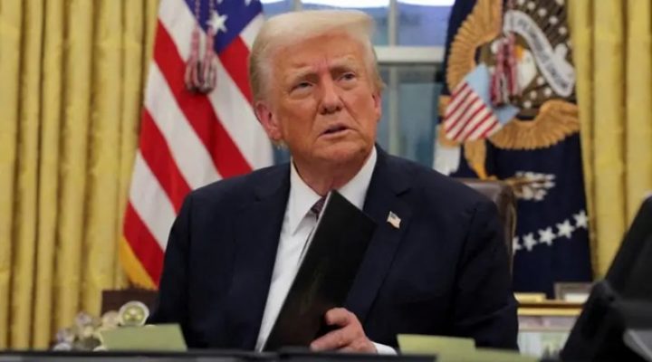 Trump says Ukraine should elect a new president