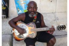 Bikutsi: Renowned singer Saint Désir Atango who-raped-and-impregnated his daughter in police drag-net