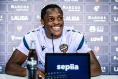 Barcelona interested in signing Cameroonian striker Karl Etta Eyong