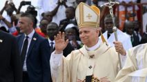 Douala: Pope urges Christians to reject violence at Mass that draws 120,000 people