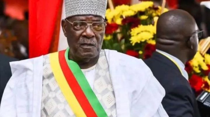 Cavaye Yeguie Djibril dies aged 86