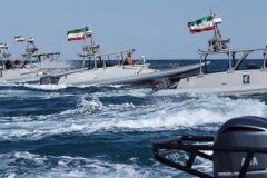 US destroyers flee Strait of Hormuz after massive Iranian missile and drone barrage