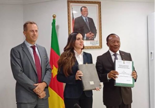 Cameroon, PROPAV Infrastructure Ltd sign MoU for construction of Bekoko-Limbe-Idenau road