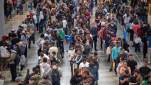 Spain: undocumented migrant amnesty scheme draws more than a million applicants