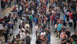 Spain: undocumented migrant amnesty scheme draws more than a million applicants