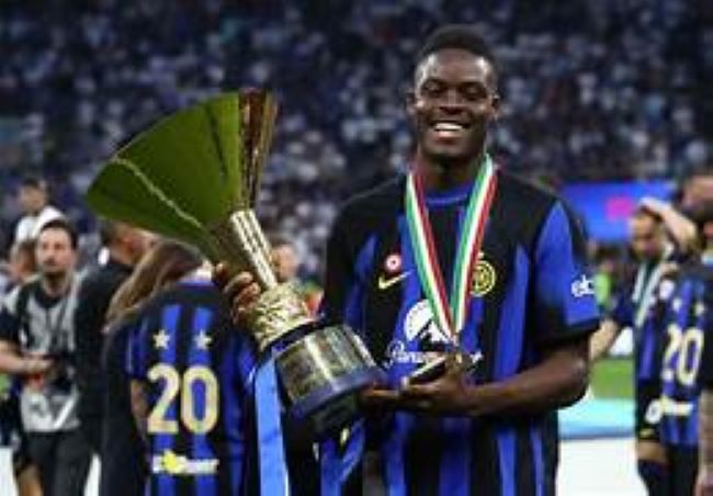 Football: Bayern Munich eye €50m move for Yann Bisseck