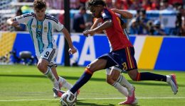 Spain beat Argentina to win World Cup